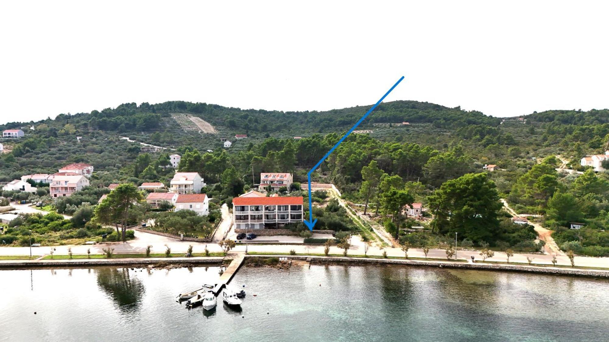 Apartments Ana By The Sea Лумбарда Екстериор снимка